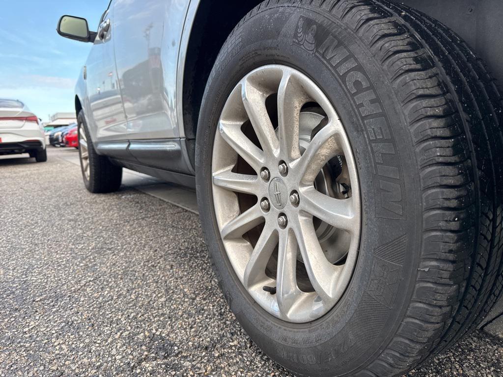 used 2014 Lincoln MKX car, priced at $13,500