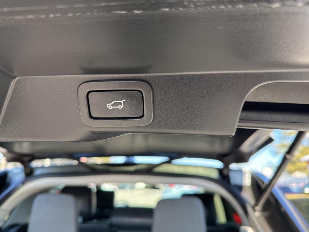 used 2015 Land Rover Range Rover Sport car, priced at $17,999