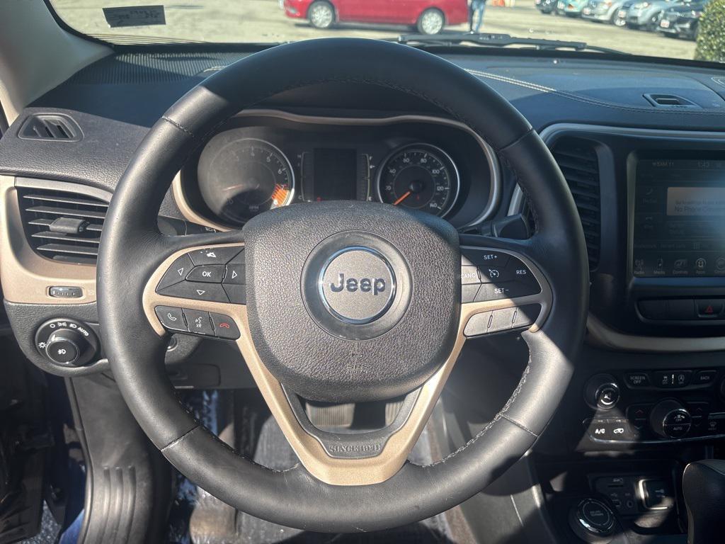 used 2015 Jeep Cherokee car, priced at $6,500