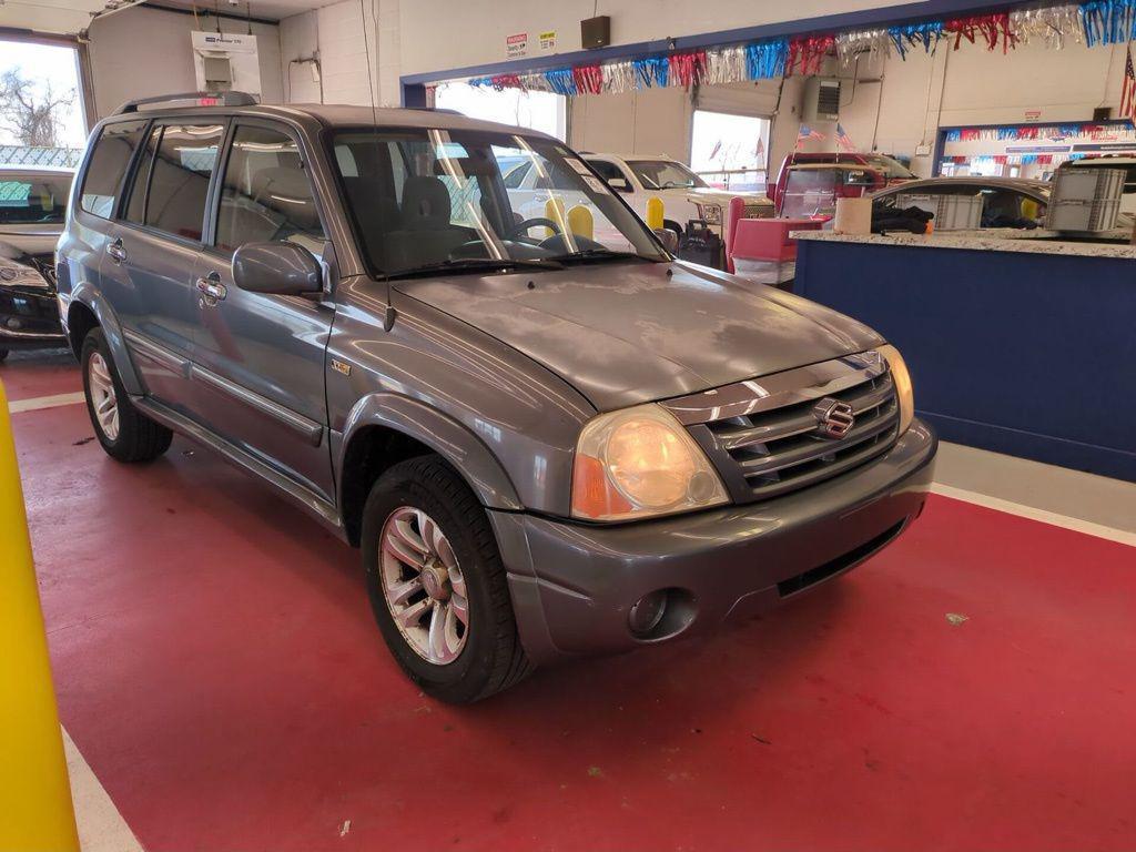 used 2005 Suzuki XL7 car, priced at $4,999
