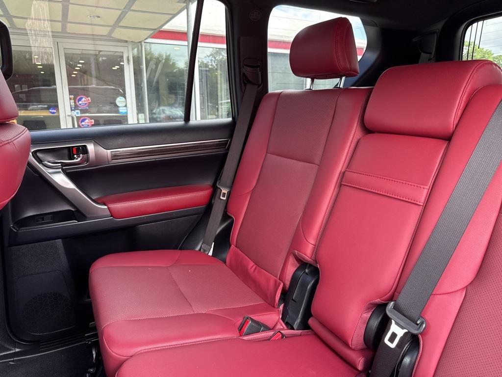 used 2023 Lexus GX 460 car, priced at $53,999