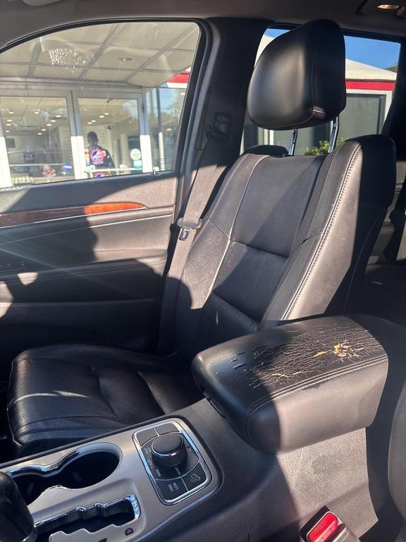 used 2012 Jeep Grand Cherokee car, priced at $5,999