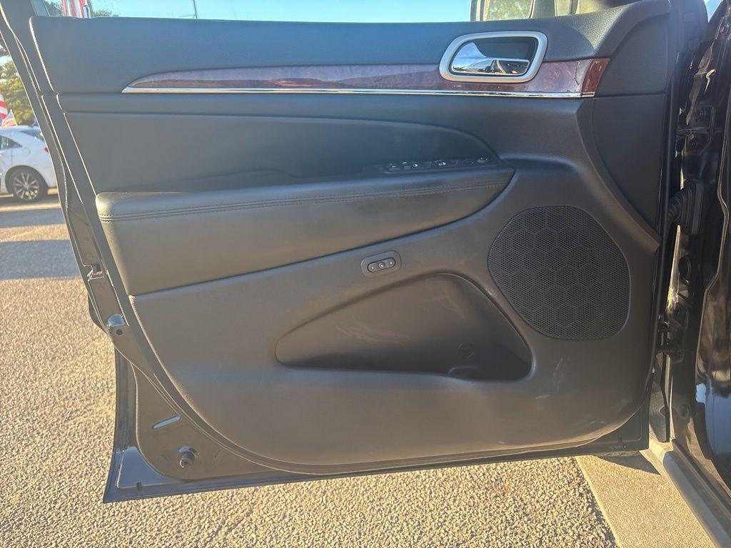used 2012 Jeep Grand Cherokee car, priced at $5,999