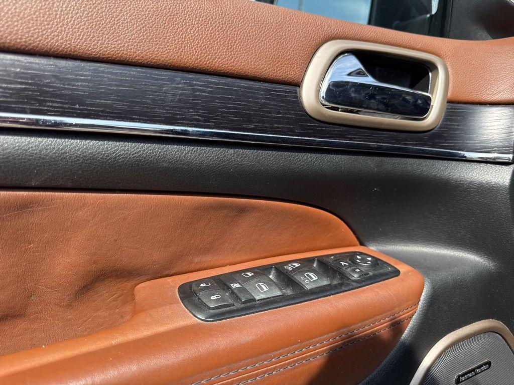 used 2015 Jeep Grand Cherokee car, priced at $10,999