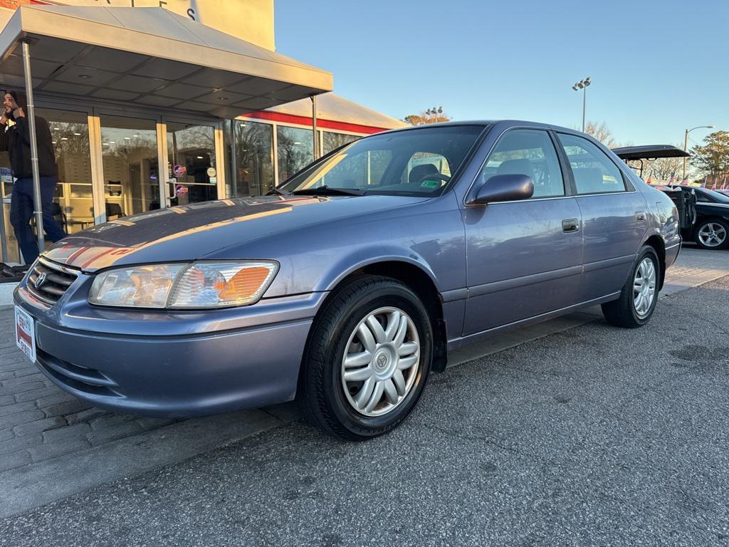 used 2000 Toyota Camry car, priced at $4,500