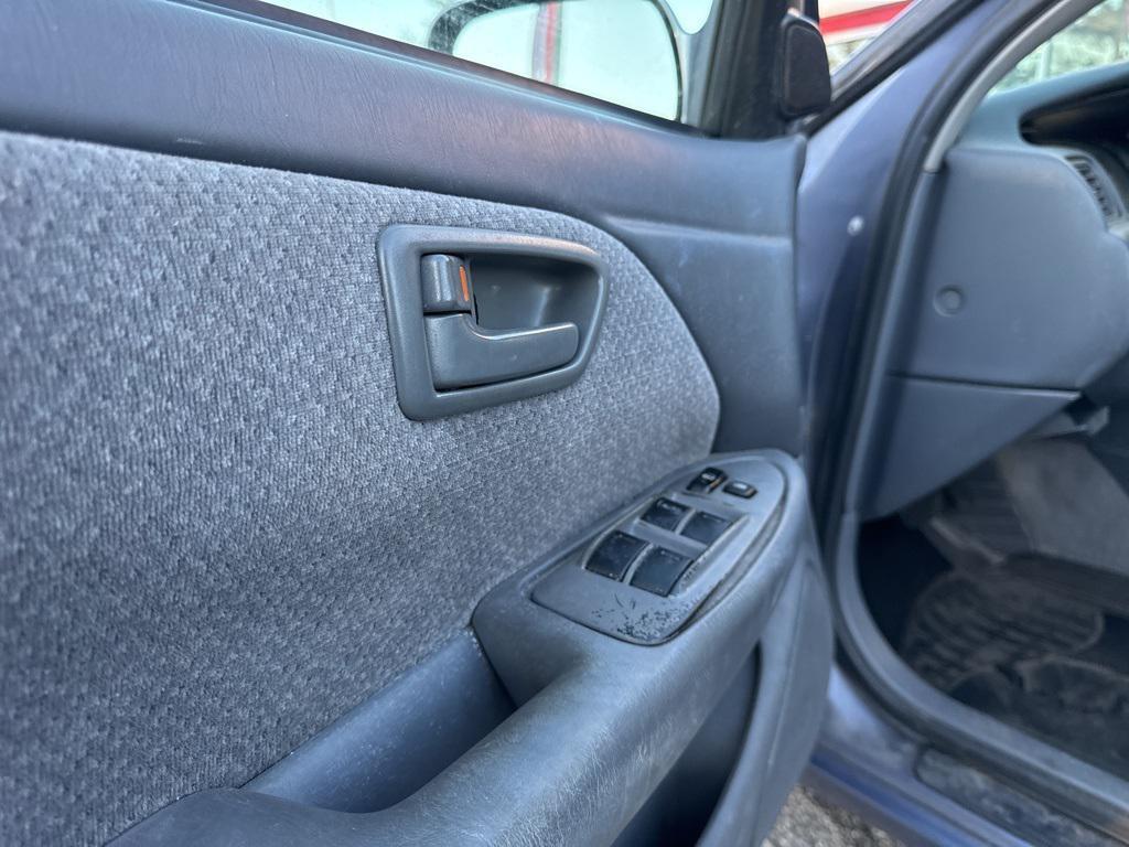 used 2000 Toyota Camry car, priced at $4,500