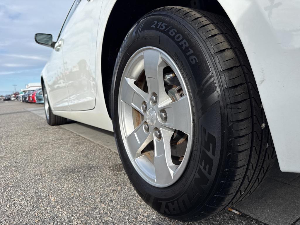 used 2013 Chevrolet Malibu car, priced at $7,500