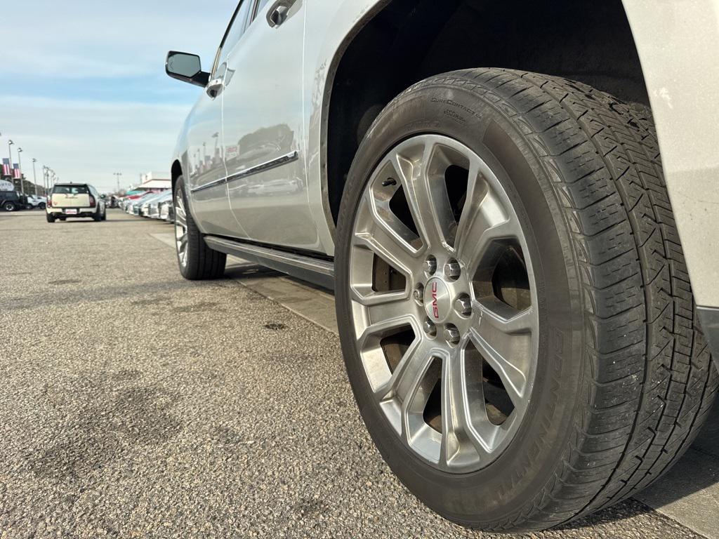 used 2015 GMC Yukon XL car, priced at $14,999