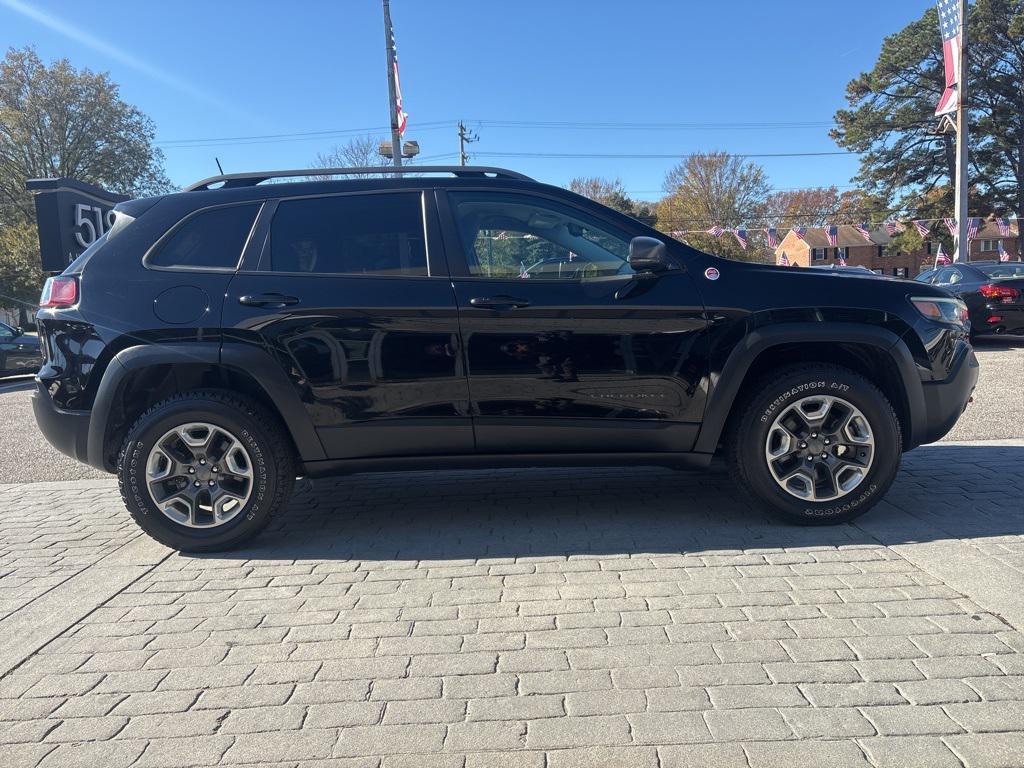 used 2019 Jeep Cherokee car, priced at $17,500