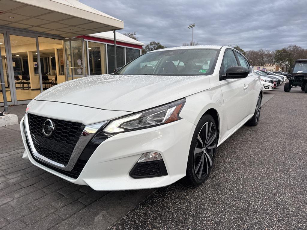 used 2022 Nissan Altima car, priced at $15,999