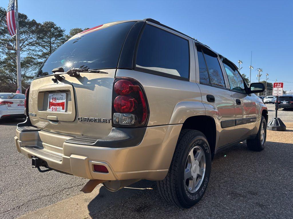 used 2004 Chevrolet TrailBlazer car, priced at $4,500