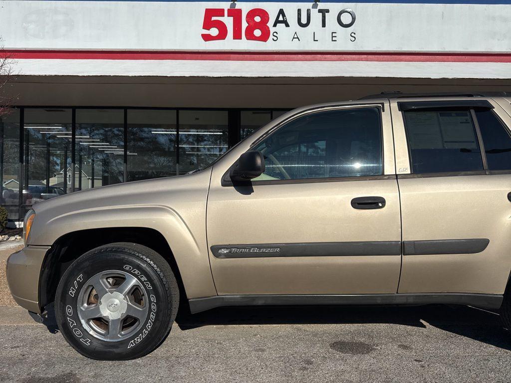 used 2004 Chevrolet TrailBlazer car, priced at $4,500