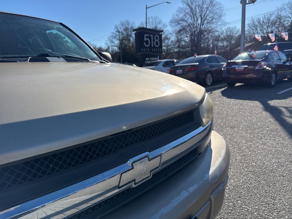 used 2004 Chevrolet TrailBlazer car, priced at $4,500