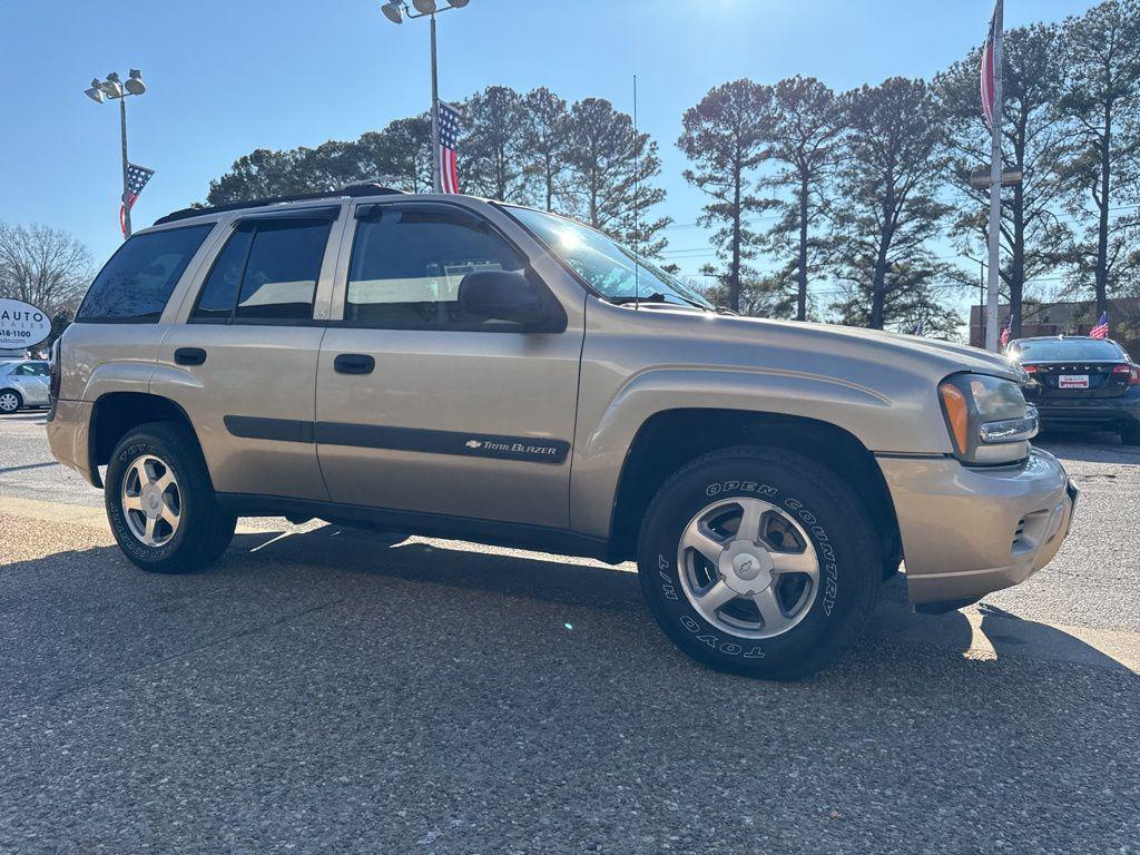 used 2004 Chevrolet TrailBlazer car, priced at $4,500