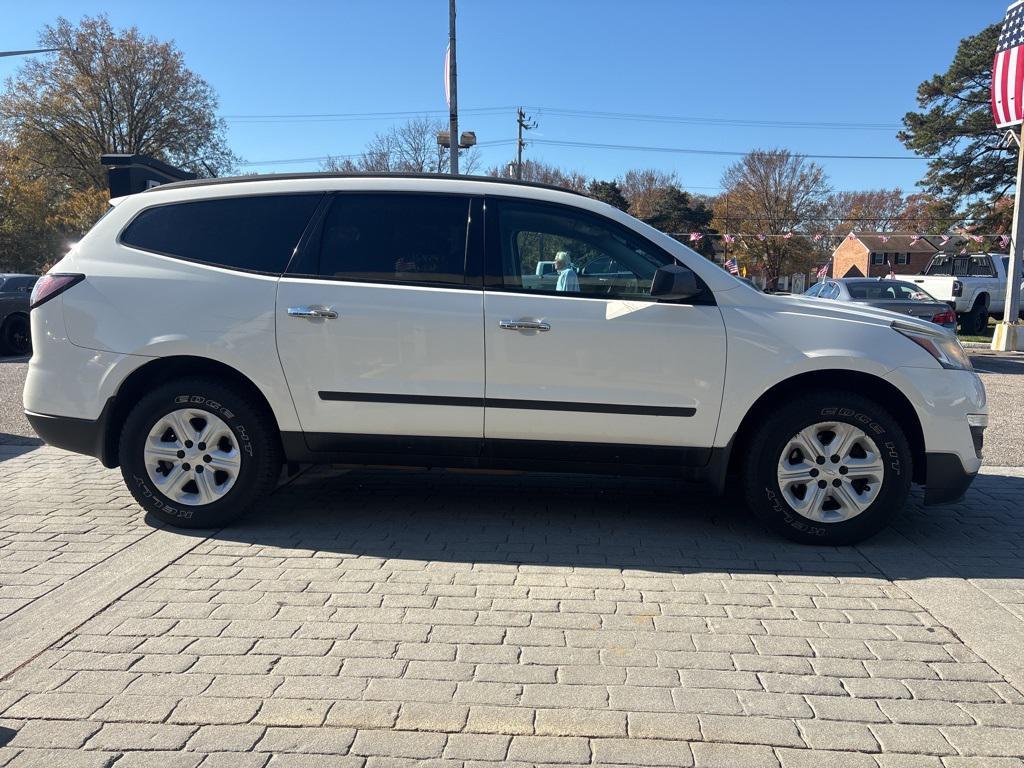used 2014 Chevrolet Traverse car, priced at $7,500