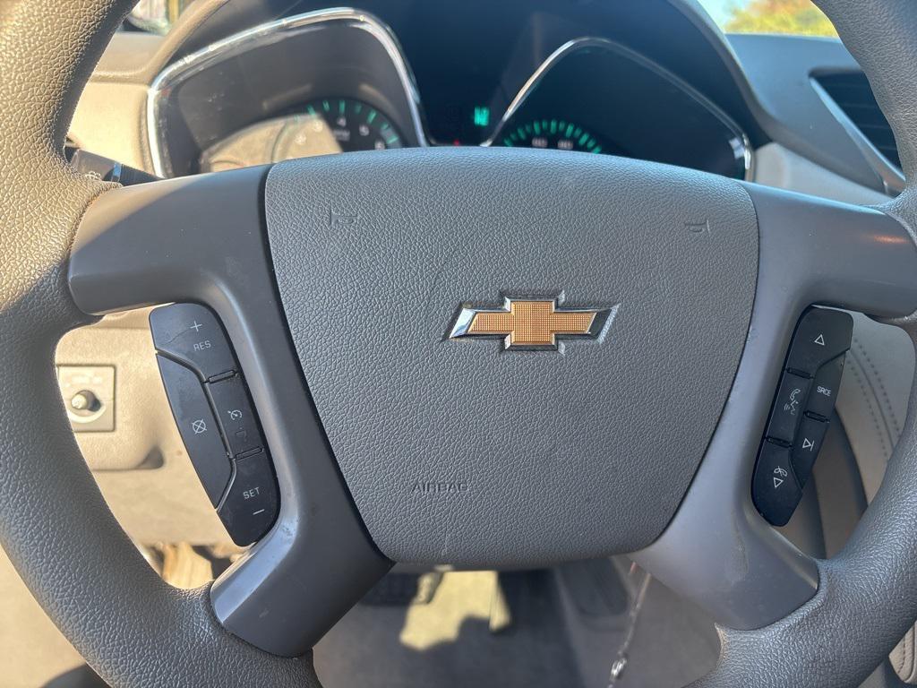 used 2014 Chevrolet Traverse car, priced at $7,500