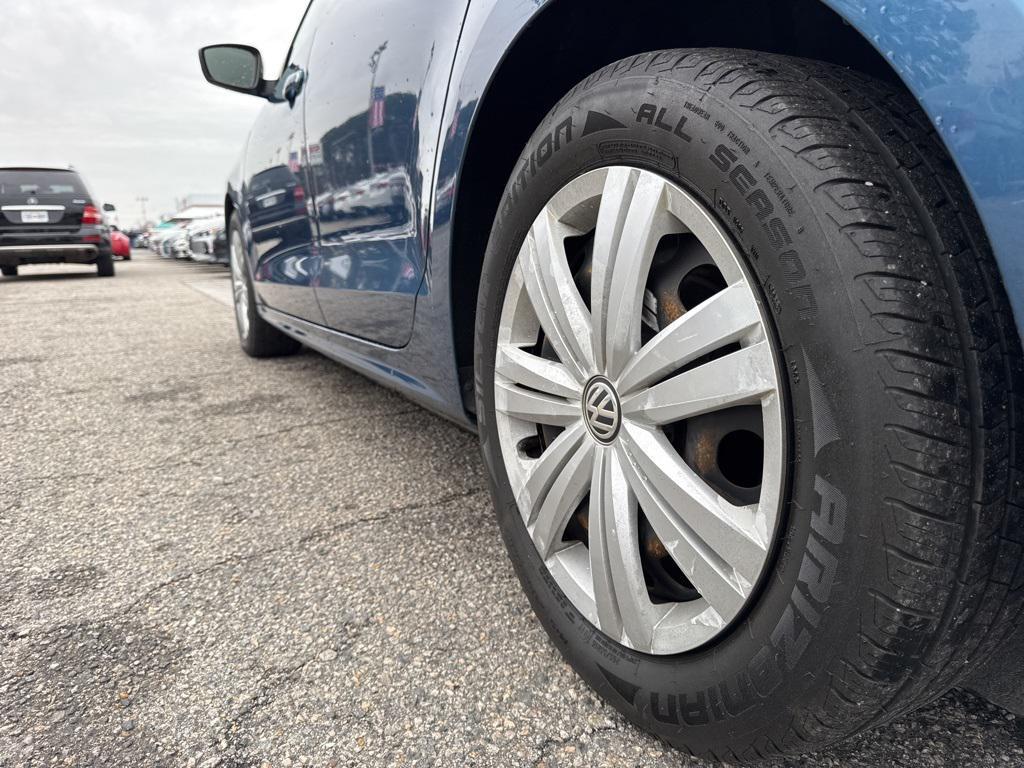 used 2017 Volkswagen Jetta car, priced at $9,500
