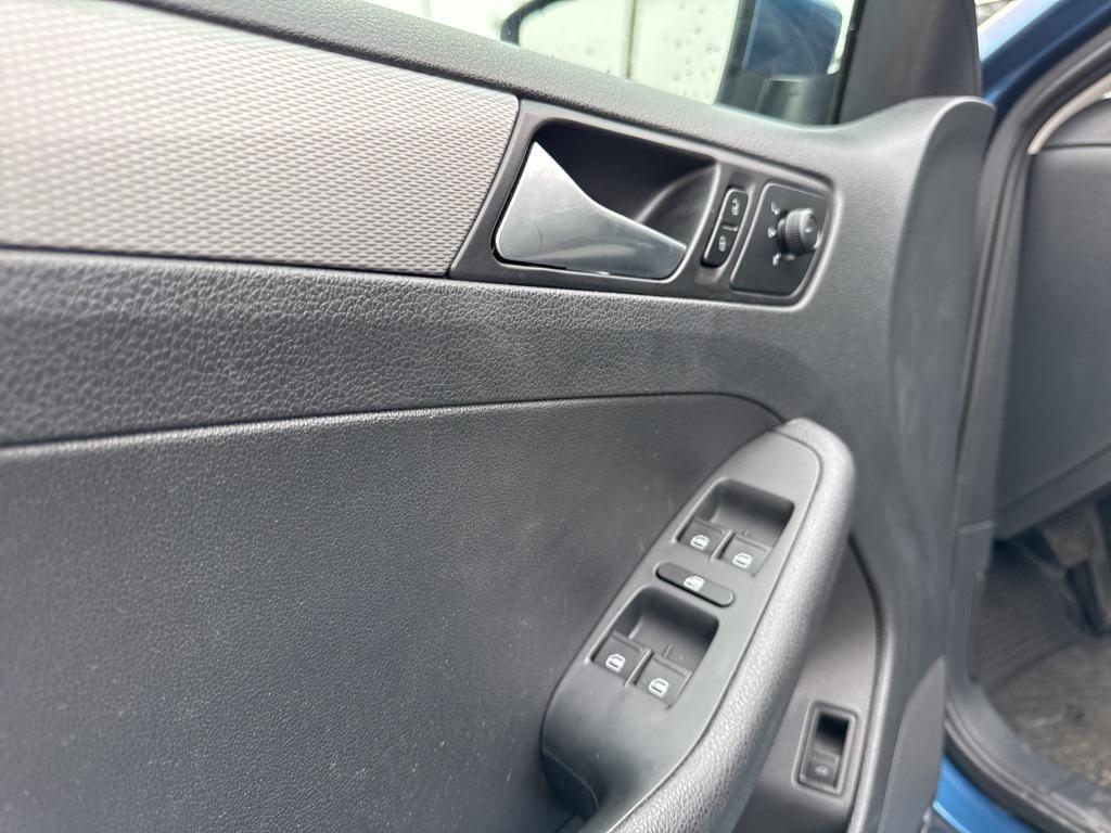 used 2017 Volkswagen Jetta car, priced at $9,500