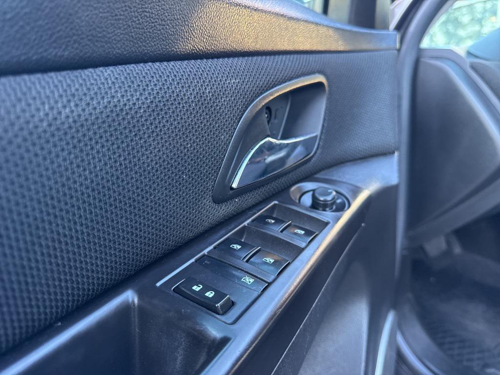 used 2015 Chevrolet Cruze car, priced at $9,999