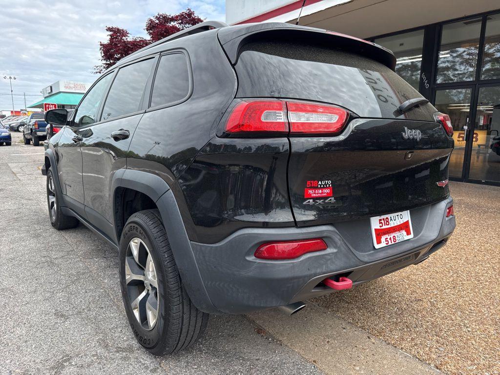 used 2014 Jeep Cherokee car, priced at $10,999