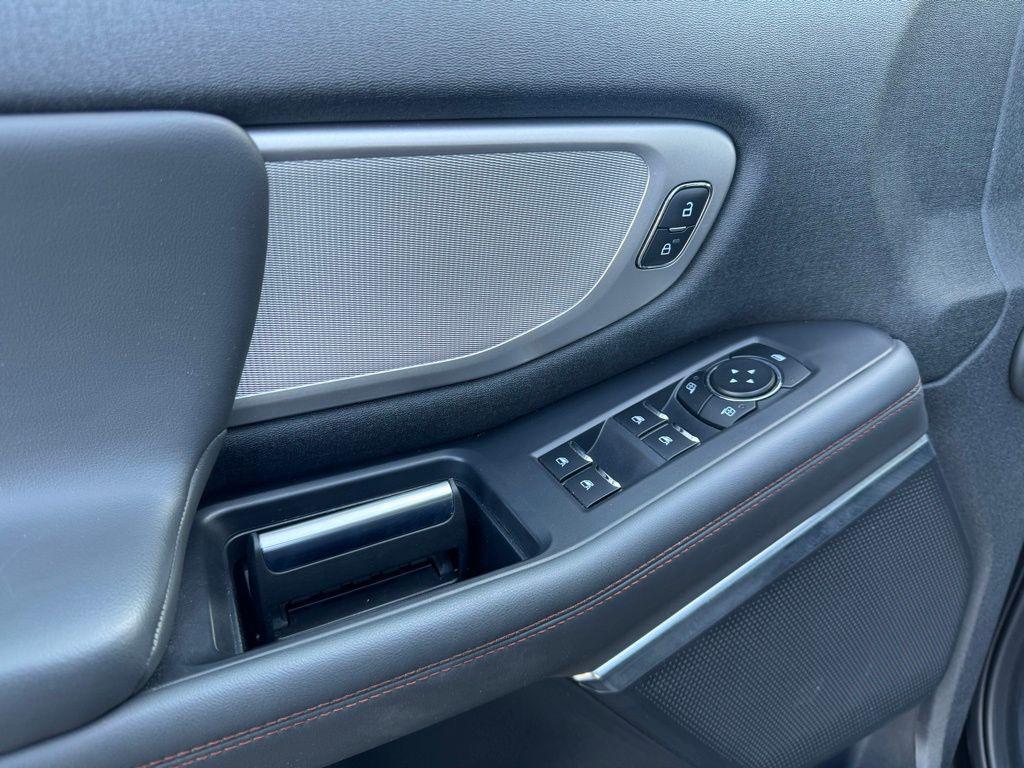 used 2025 Ford Expedition Max car, priced at $60,000