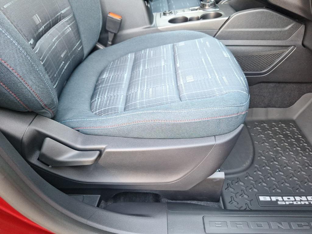 new 2025 Ford Bronco Sport car, priced at $35,000