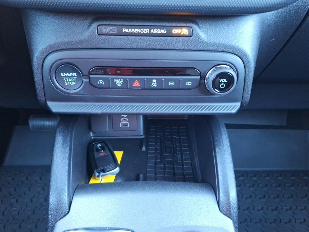 new 2025 Ford Bronco Sport car, priced at $32,000