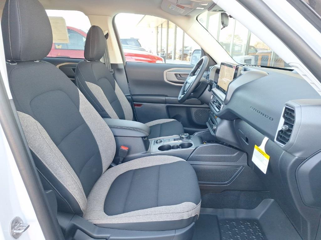 new 2025 Ford Bronco Sport car, priced at $32,000