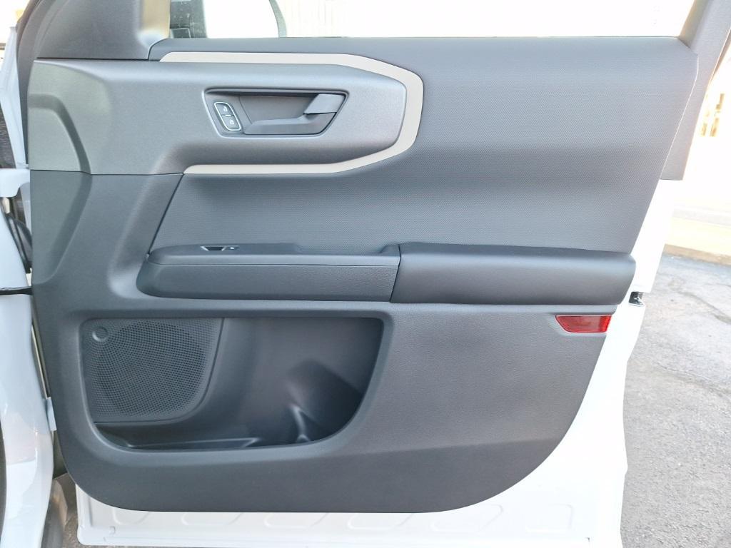 new 2025 Ford Bronco Sport car, priced at $32,000