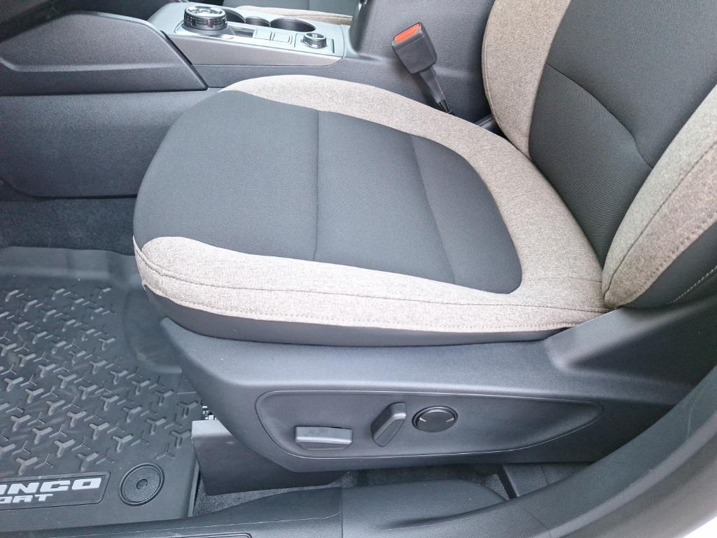 new 2025 Ford Bronco Sport car, priced at $32,000