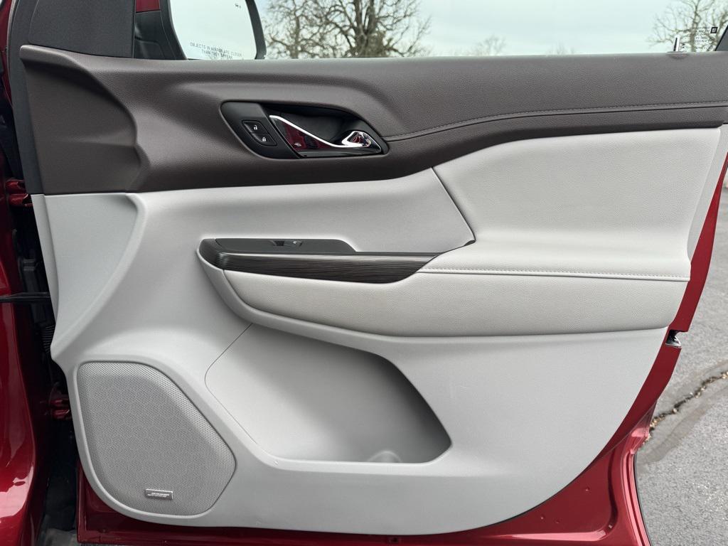 used 2023 GMC Acadia car, priced at $21,574