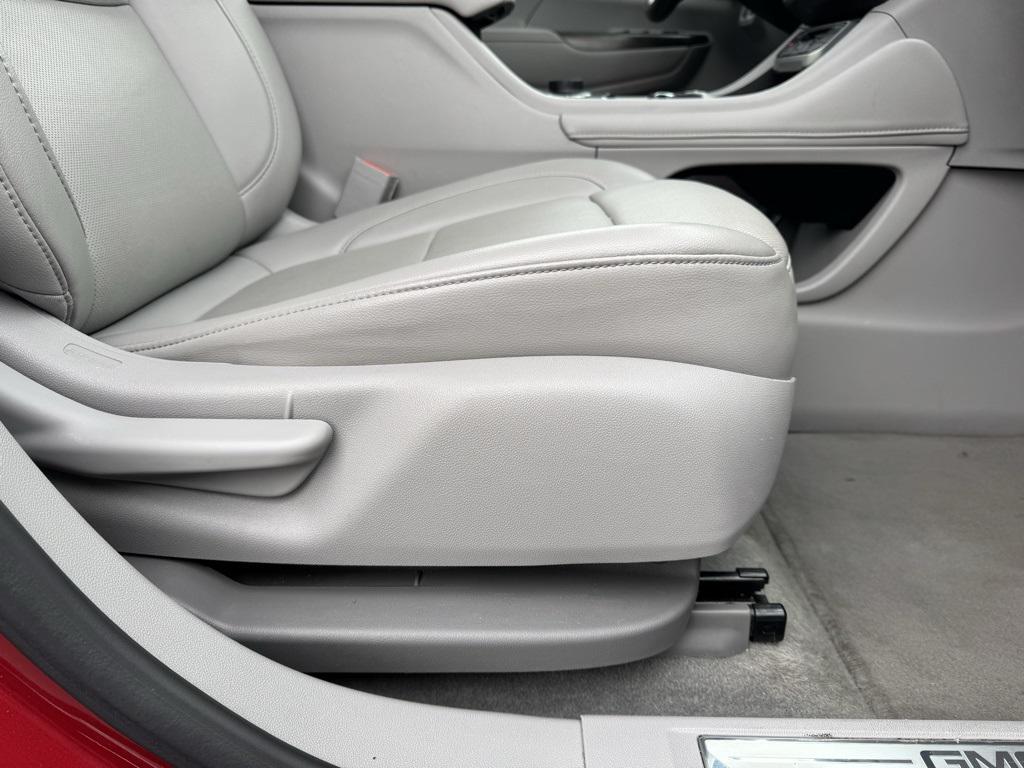 used 2023 GMC Acadia car, priced at $21,574