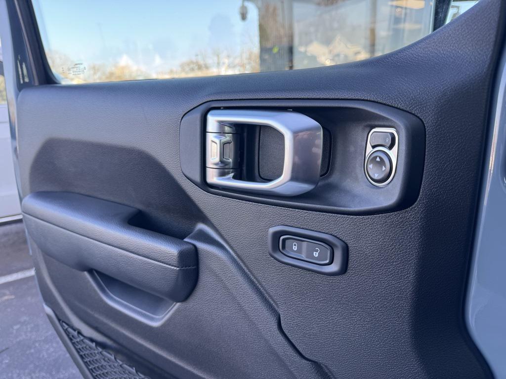 used 2024 Jeep Gladiator car, priced at $34,732