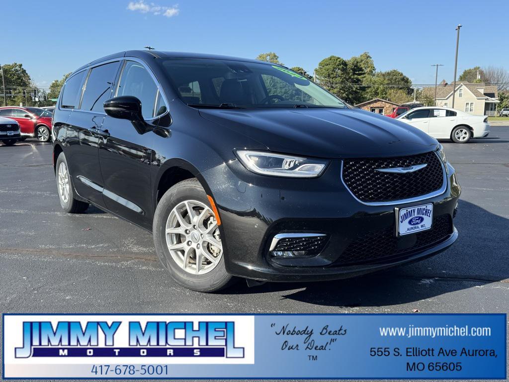 used 2024 Chrysler Pacifica car, priced at $26,975