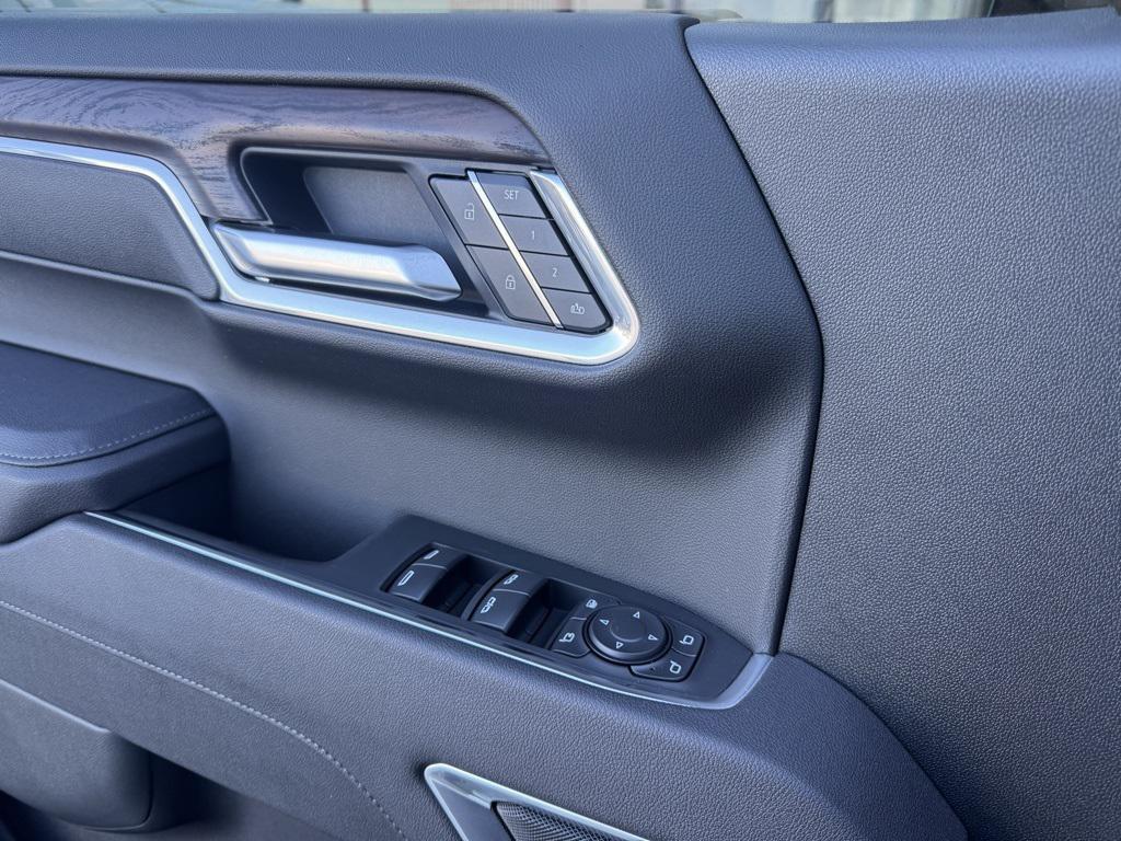 used 2025 GMC Sierra 1500 car, priced at $52,574
