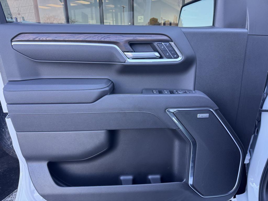 used 2025 GMC Sierra 1500 car, priced at $52,574