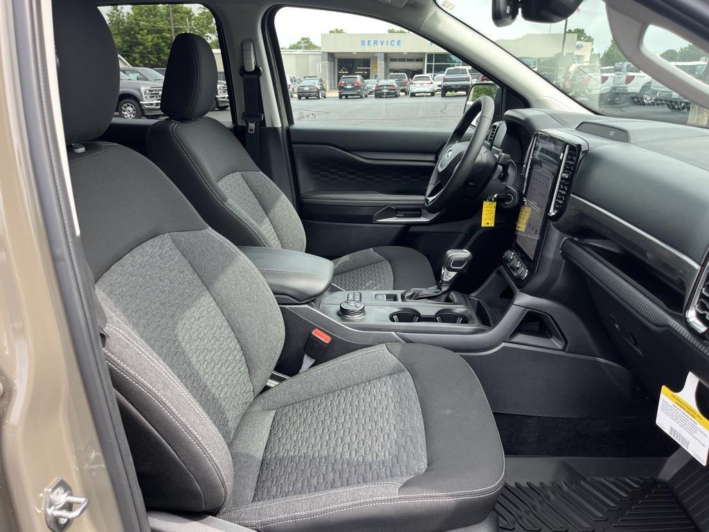 new 2025 Ford Ranger car, priced at $40,500