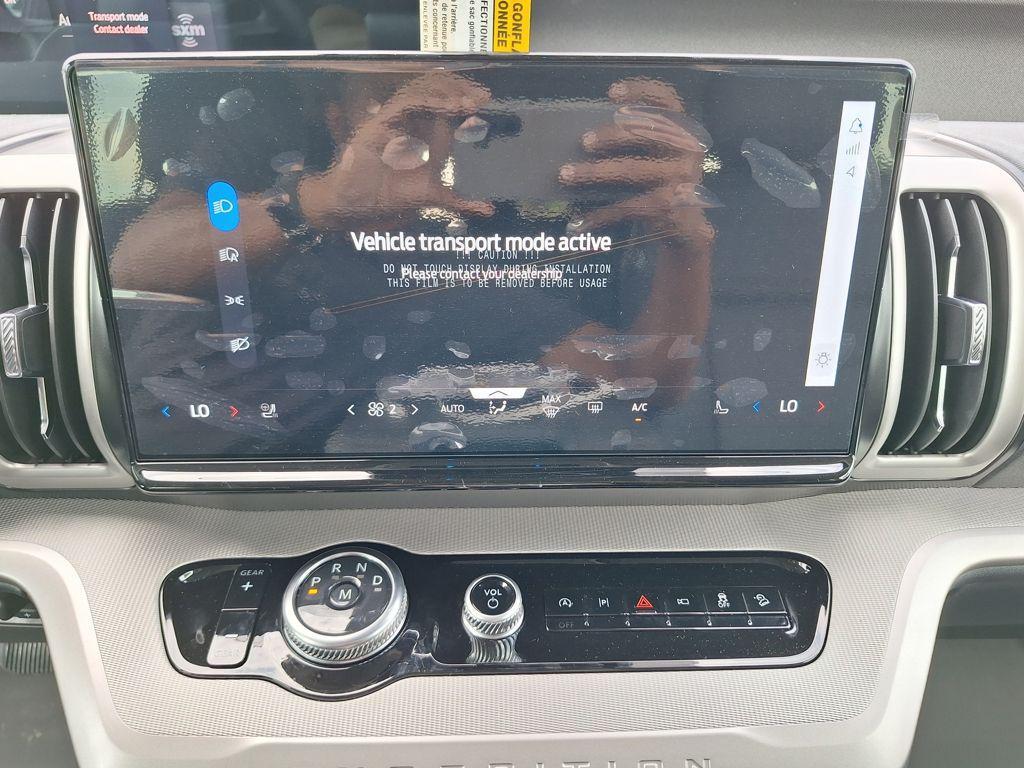 new 2025 Ford Expedition car, priced at $67,653