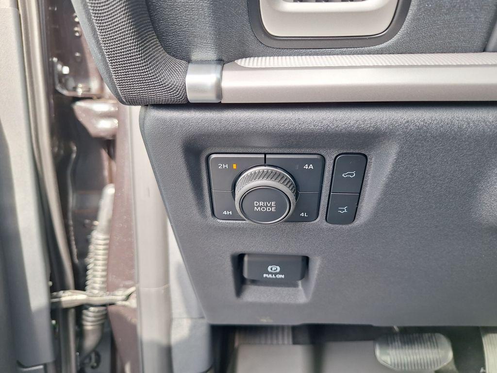 new 2025 Ford Expedition car, priced at $67,653