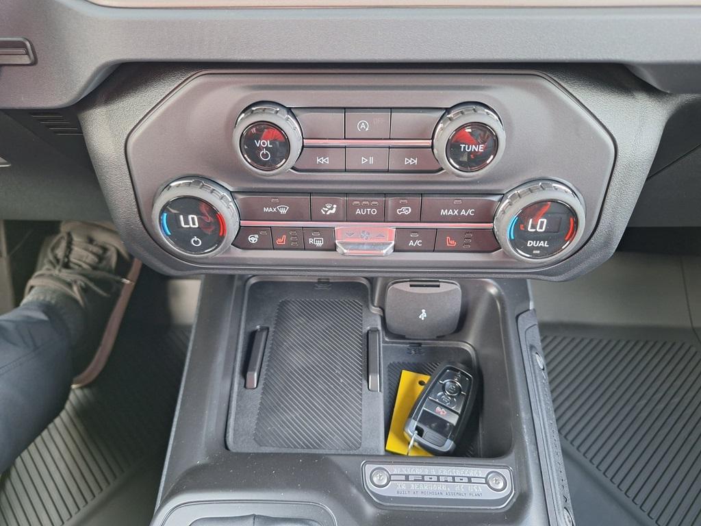 new 2025 Ford Bronco car, priced at $46,145