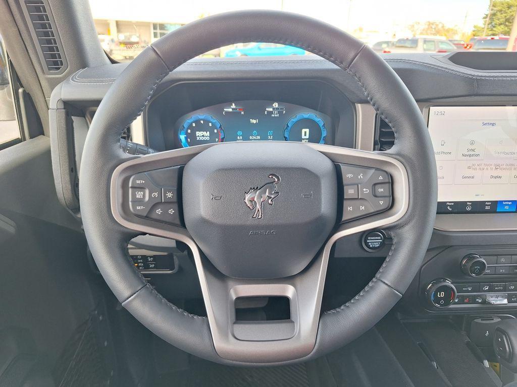 new 2025 Ford Bronco car, priced at $45,364