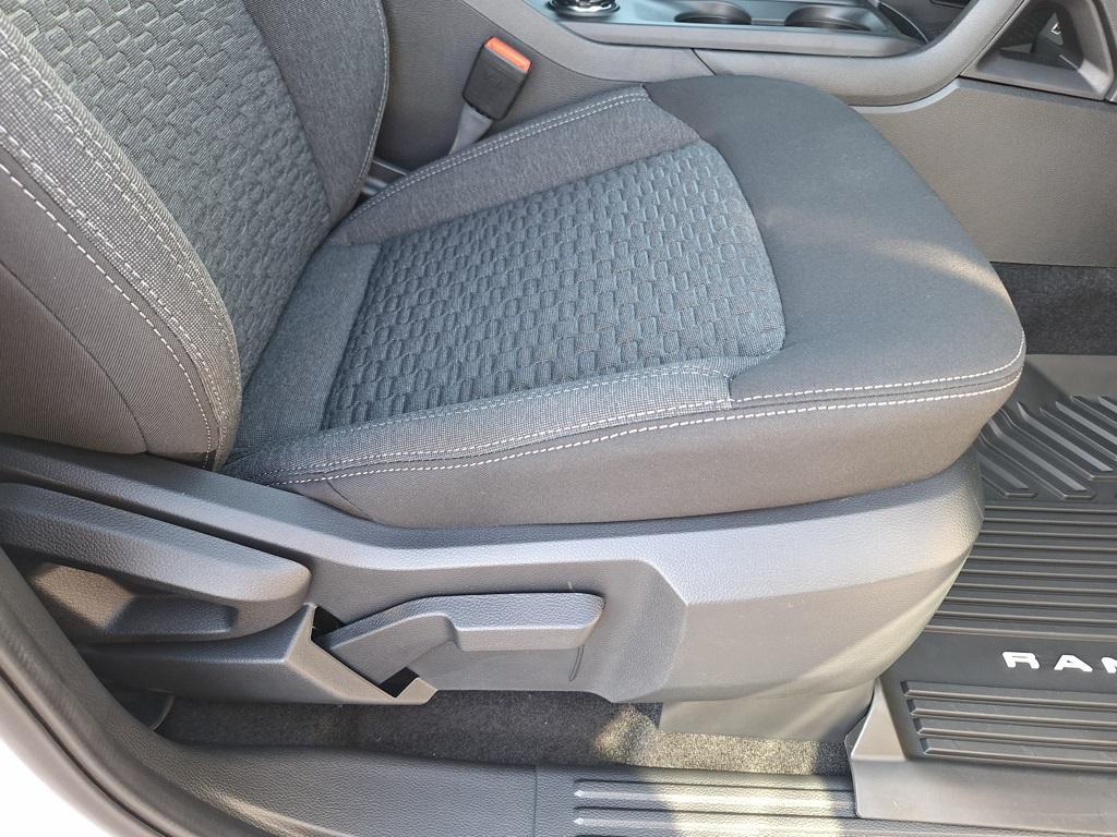 new 2025 Ford Ranger car, priced at $40,200