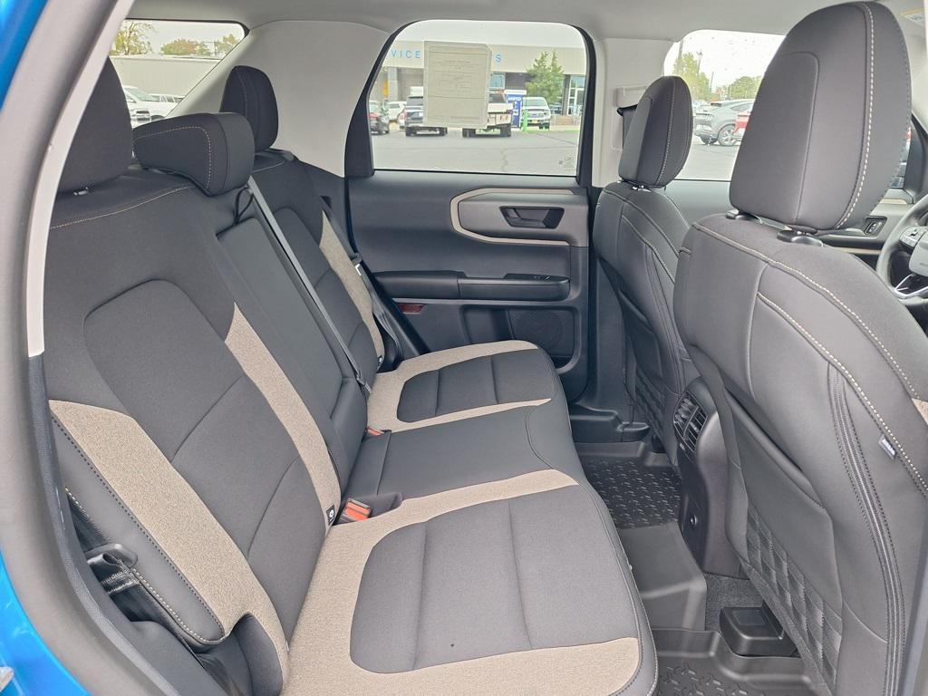 new 2025 Ford Bronco Sport car, priced at $32,000