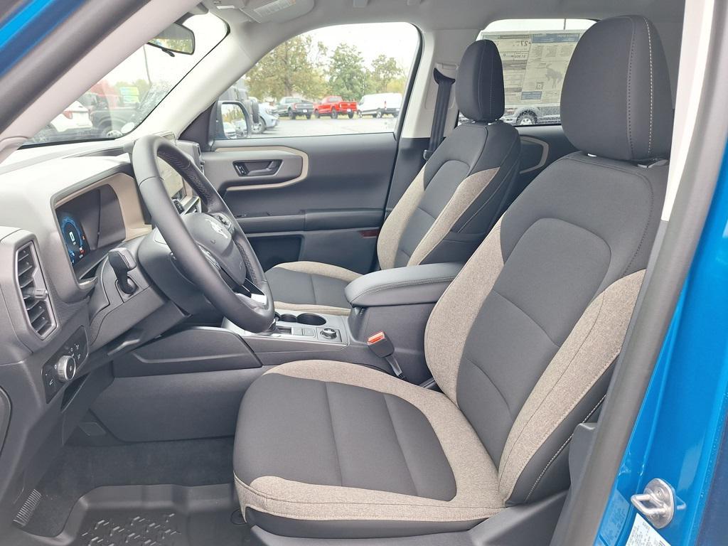 new 2025 Ford Bronco Sport car, priced at $32,000