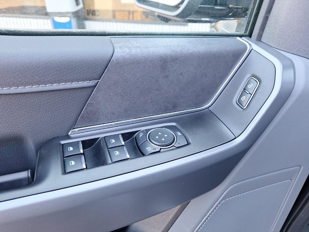 new 2025 Ford F-150 car, priced at $55,000