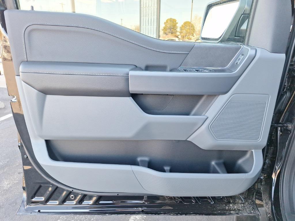 new 2025 Ford F-150 car, priced at $55,000