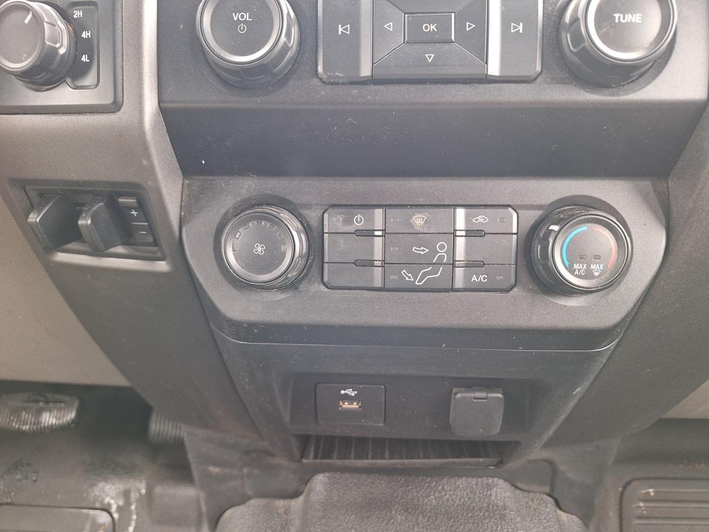 used 2020 Ford F-250 car, priced at $25,000