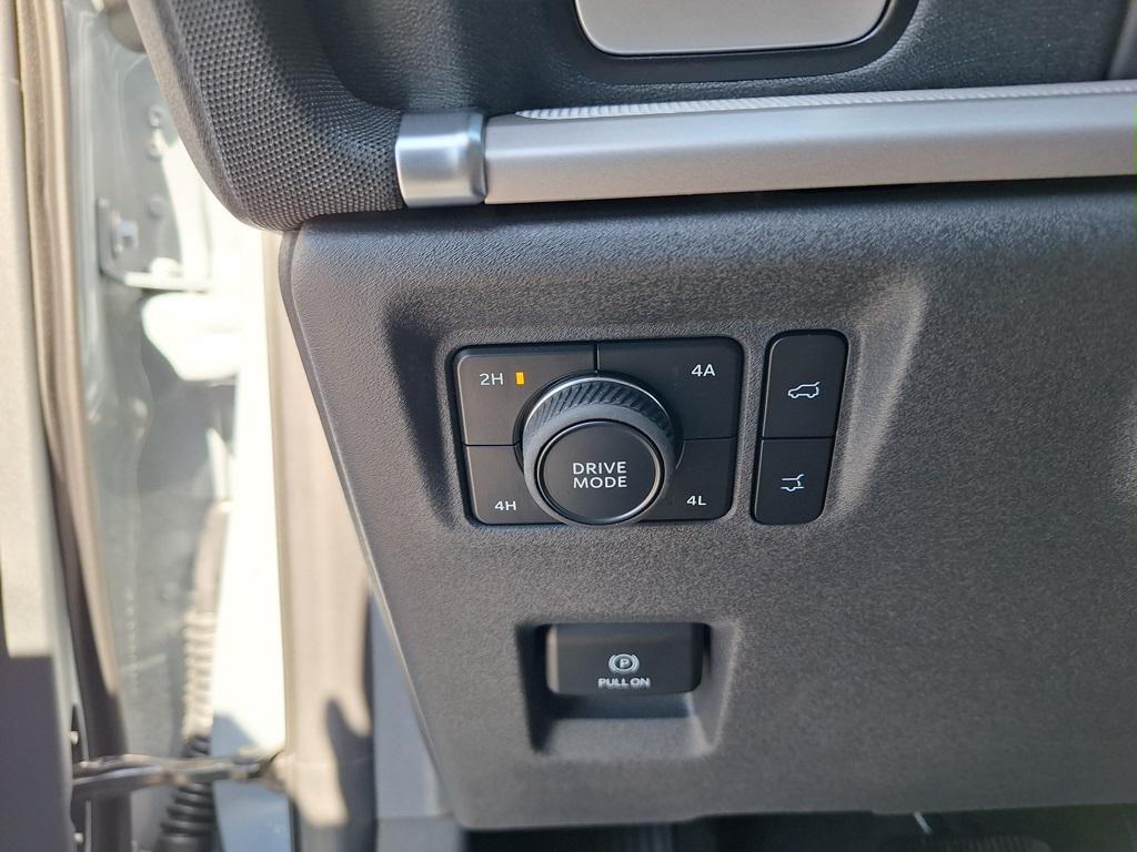 new 2025 Ford Expedition car, priced at $70,000