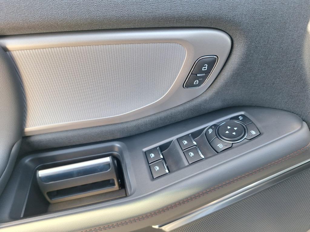 new 2025 Ford Expedition car, priced at $70,000