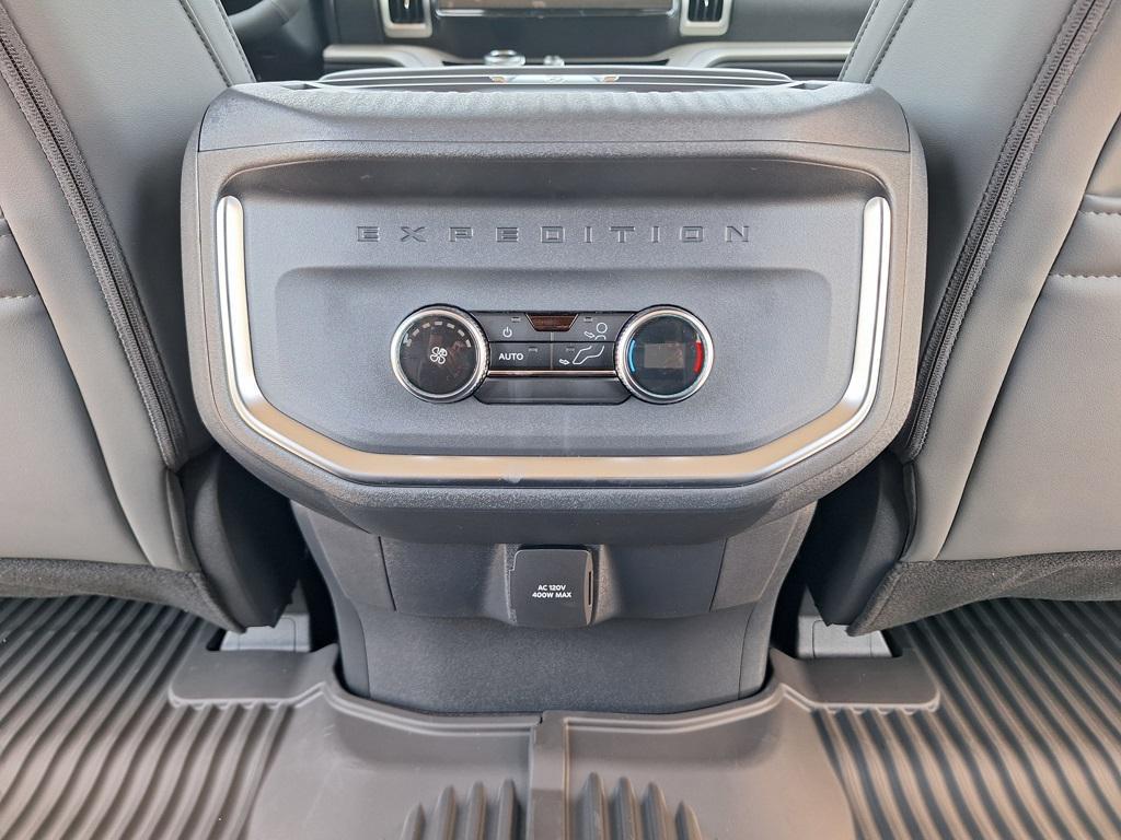 new 2025 Ford Expedition car, priced at $70,000